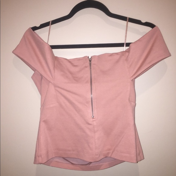 Off the shoulder top by deletta - Picture 2 of 3